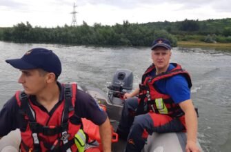 Salvatorii IGSU au intervenit pentru a recupera o persoană dintr-un bazin acvatic din localitatea Cinișeuți
