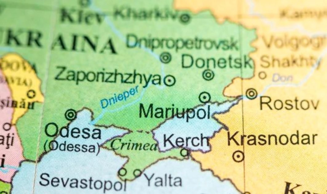 Preşedintele ucrainean le-a promis compatrioţilor săi că va recuceri peninsula Crimeea anexată de Rusia