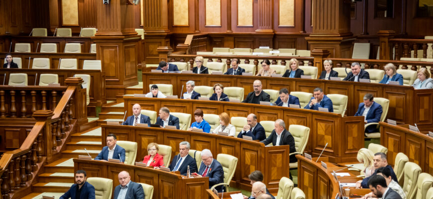 socialistii si comunistii vor boicota sedinta comuna a parlamentelor republicii moldova si romaniei