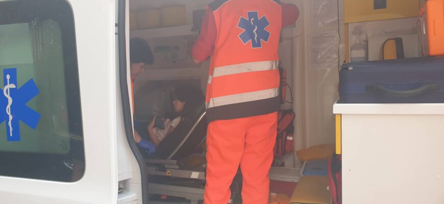 un copil de doar 9 ani a fost salvat de pompieri din incendiu