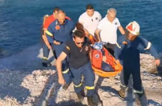 VIDEO// Un elicopter din Republica Moldova s-a prăbușit în Grecia. O persoană este dată dispărută