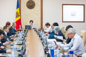 Tinerii vor primi vouchere culturale pentru a merge la teatru, expoziții și concerte