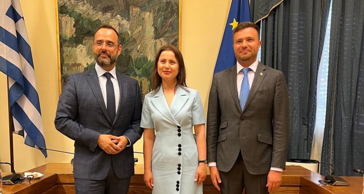 Oportunitățile de intensificare a colaborării moldo-elene, discutate de deputați cu oficiali din Grecia 1 52202404480 89631c0f50 k 750x430 1