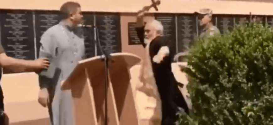 atac cu o cruce 900x505 1