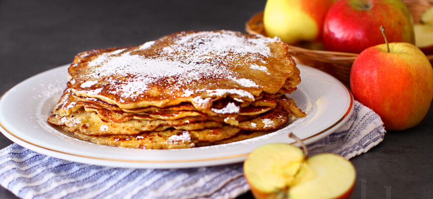 clatite cu mere rase reteta simpla si rapida