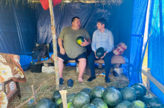 FOTO// ”Dominatorul” Andrei Spînu, cu harbuzul în poală, face apel la solidaritate: Să ne susținem unul pe altul 9 dominatorul andrei spinu cu harbuzul in poala face apel la solidaritate