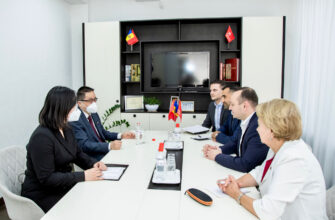 Vlad Bătrîncea și Zinaida Greceanîi au avut o întrevedere cu Ambasadorul Republicii Populare Chineze 4 img 0485