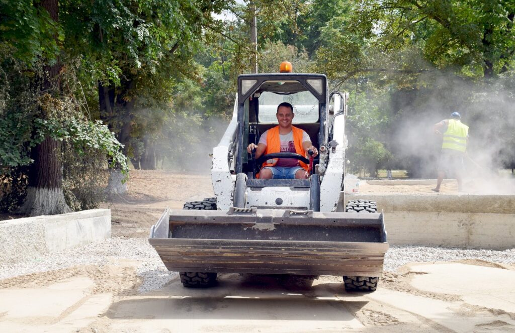 FOTO// La inițiativa Partidului ȘOR, a început reconstrucția satelor din raionul Orhei 8 la initiativa partidului sor a inceput reconstructia satelor din raionul orhei