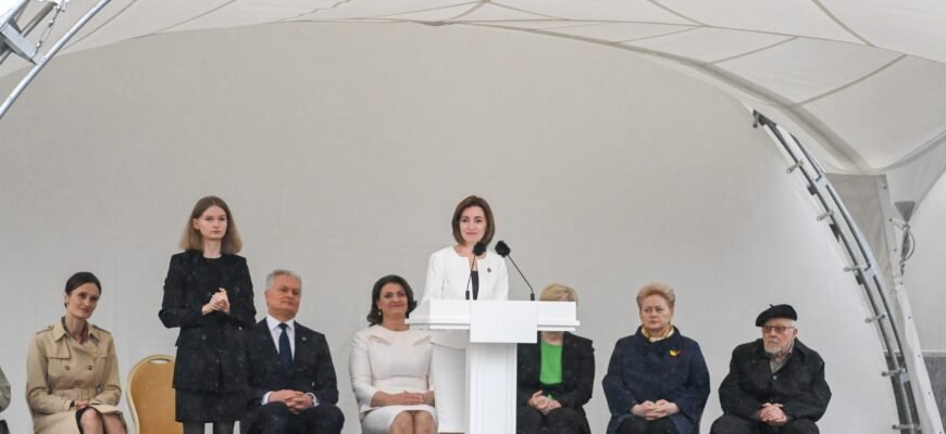 VIDEO// Maia Sandu a primit Ordinul Vytautas cel Mare, cel mai înalt premiu de stat din Lituania