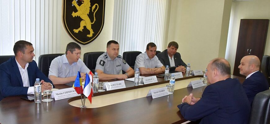 Șeful adjunct al IGP a avut o întrevedere de lucru cu delegația franceză 1 photo1657115899 3