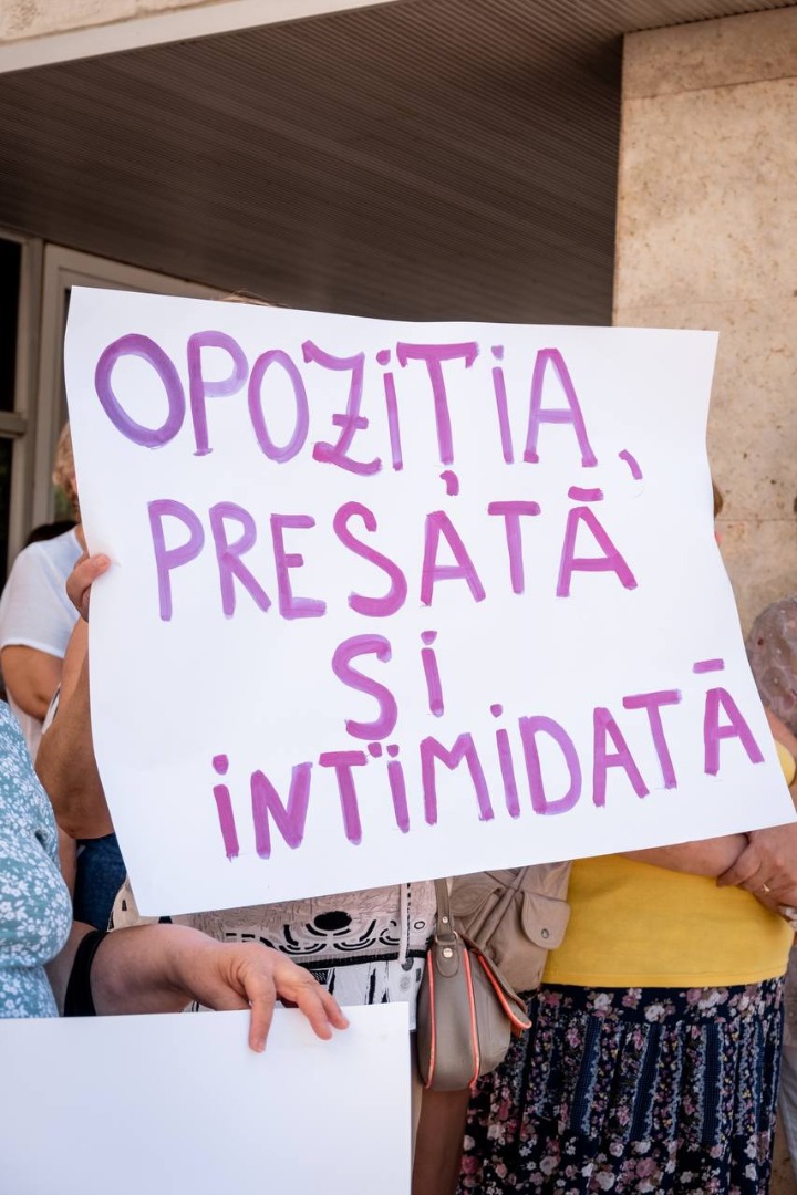 FOTO// Protest în susținerea Marinei Tauber: Partidul „ȘOR” îi stă guvernării ca un os în gât, pentru că este singurul care lucrează pentru oameni