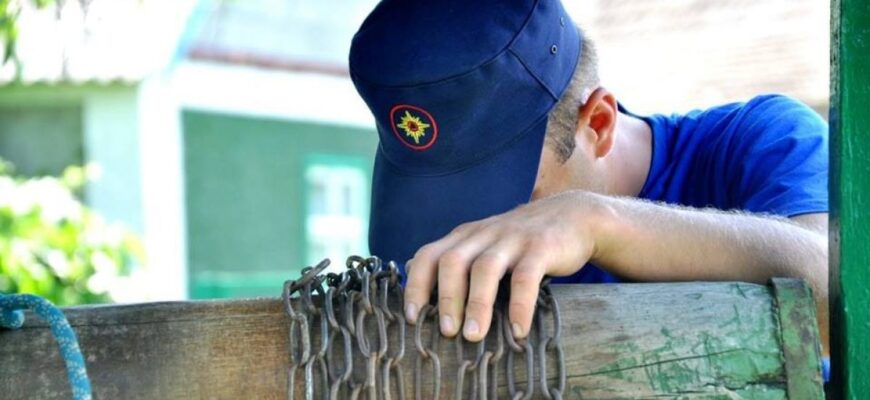 salvatorii din orasul hancesti au reusit sa salveze o persoana cazuta intr o fantana