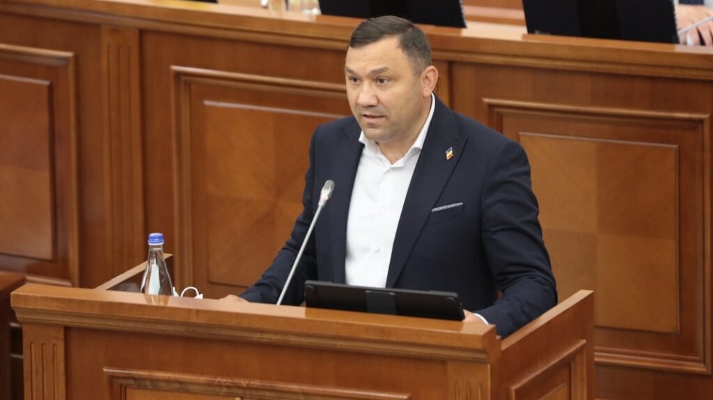 Deputat PAS despre majorarea tarifului la gaz: Suntem ostaticii războiului din Ucraina 1 Deputat PAS despre majorarea tarifului la gaz: Suntem ostaticii războiului din Ucraina