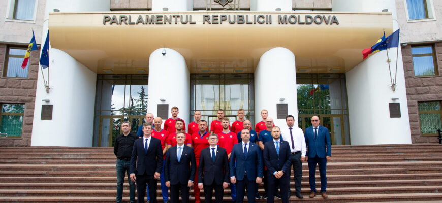 52261501032 89aac30290 k