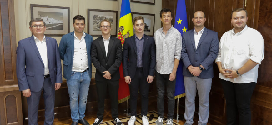 52287164401 0b56fa16cd k