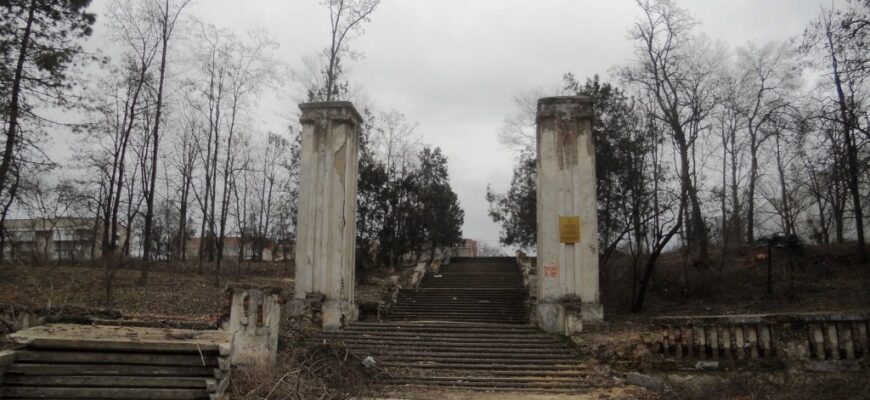 airm heroes cemetery in chisinau feb 2013 04
