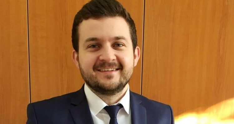 fotojet 1 2 750x420 1