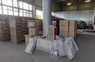 Contrabanda continuă și în ”vremurile bune”. Șase milioane de țigarete, camuflate într-o remorcă, au fost depistate la vama Costești, la ieșirea din țară