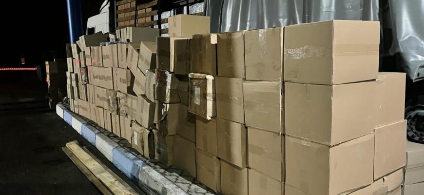 peste 38 milioane de tigari camuflate intr o remorca au fost ridicate la vulcanesti la iesirea din tara