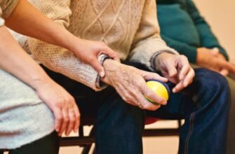 Moldoveancă arestată în Italia după ce a bătut bătrânul pe care îl îngrijea. Aveau o relație amoroasă