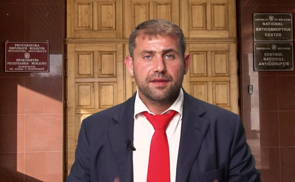 Ilan Șor, despre așa-numitele scheme prin care protestatarii ar fi plătiți: Am spus clar că le voi da oamenilor bani pentru transport și mâncare 1 Ilan Șor, despre așa-numitele scheme prin care protestatarii ar fi plătiți: Am spus clar că le voi da oamenilor bani pentru transport și mâncare