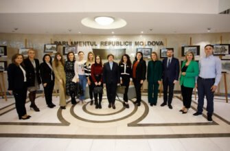 Șase tineri vor desfășura un stagiu de practică la Parlamentul Republicii Moldova