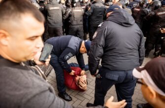 VIDEO// Partidul ȘOR: Protestatarii au fost bătuți și împiedicați să se deplaseze spre PMAN