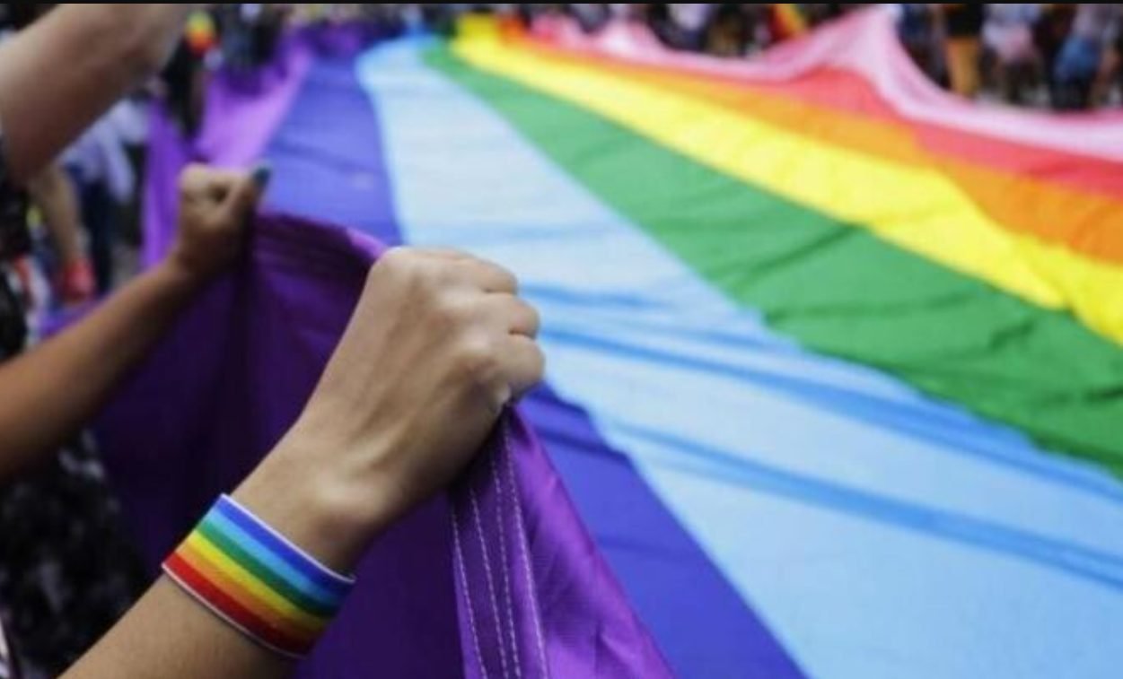 Proteste la Bratislava împotriva extremismului şi discriminării, după un atac mortal lângă un bar gay