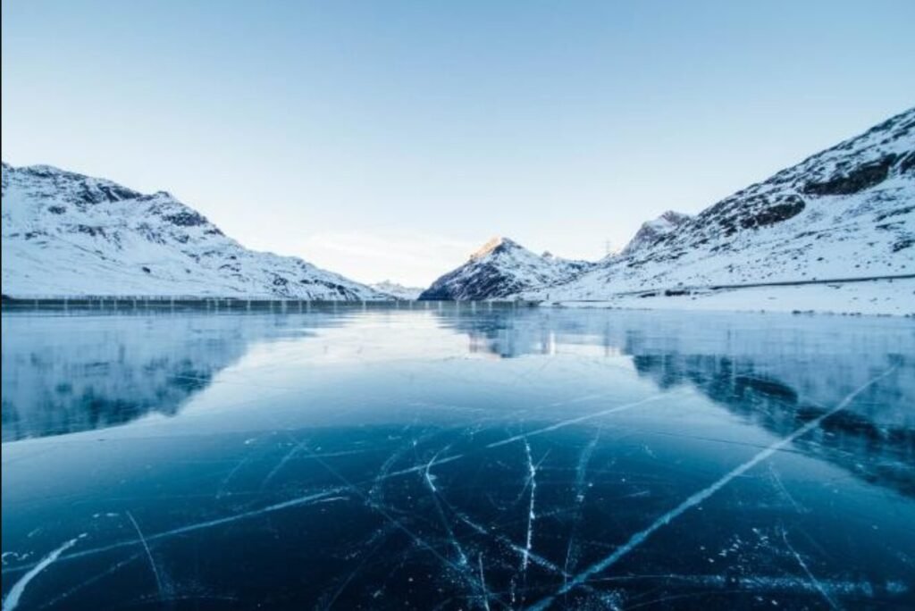 Topirea calotei glaciare ar putea provoca o nouă pandemie. Care sunt motivele