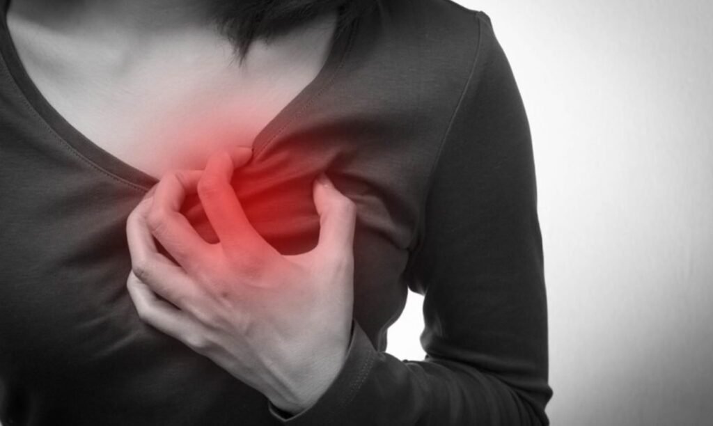 Corpul te avertizează cu mult timp înainte de un infarct. ATENȚIE la aceste opt semne