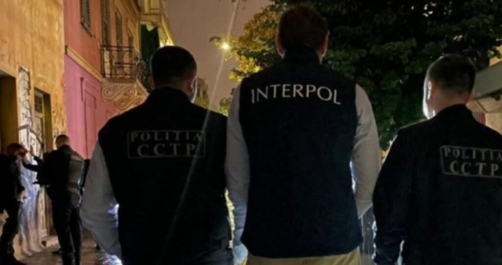 A fost destructurată o grupare specializată în trafic de ființe umane. 9 persoane - reținute 1 A fost destructurată o grupare specializată în trafic de ființe umane. 9 persoane - reținute