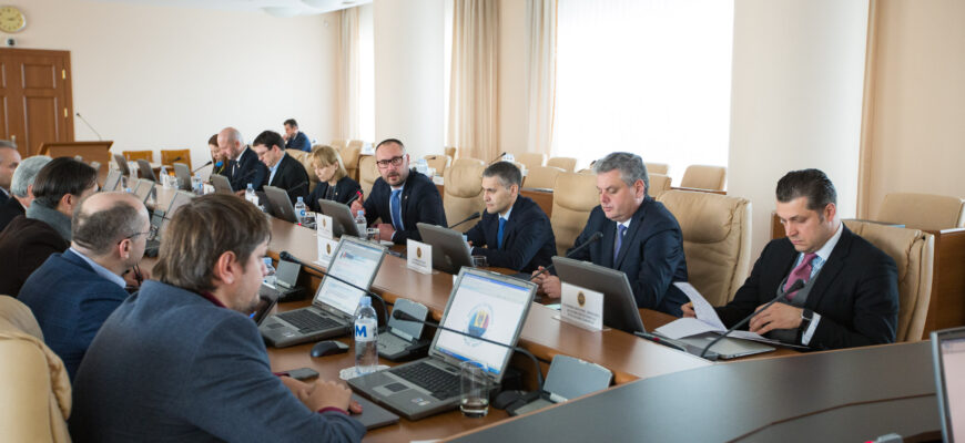 guvernul pas credite