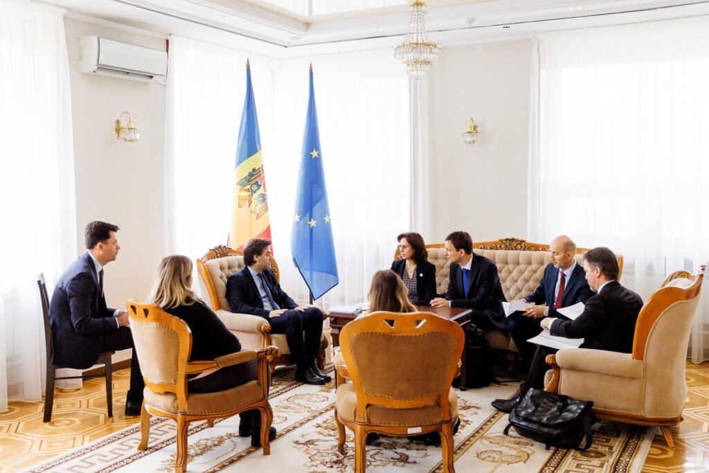 Nicu Popescu a avut o întrevedere cu o delegație a Băncii Europene pentru Reconstrucție și Dezvoltare (BERD)