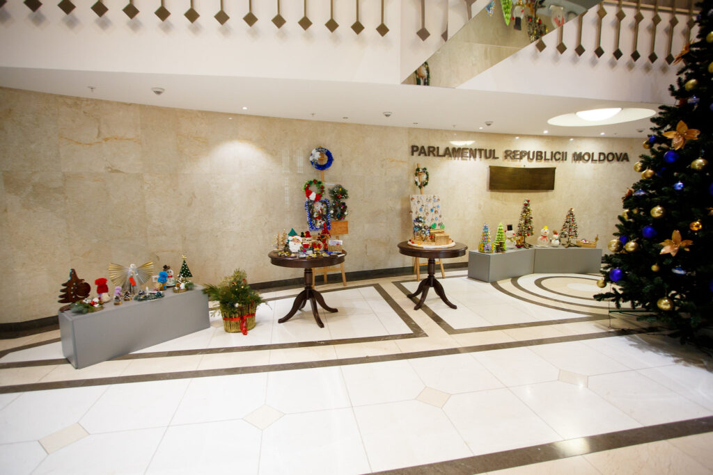 52558669824 f252c832c7 k