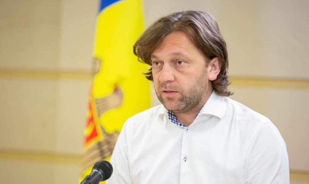 Doar pe TikTok? Dumitru Alaiba a refuzat să participe la o emisiune la care urma să se discute despre nemulțumirile deținătorilor de patentă 1 dumitru alaiba