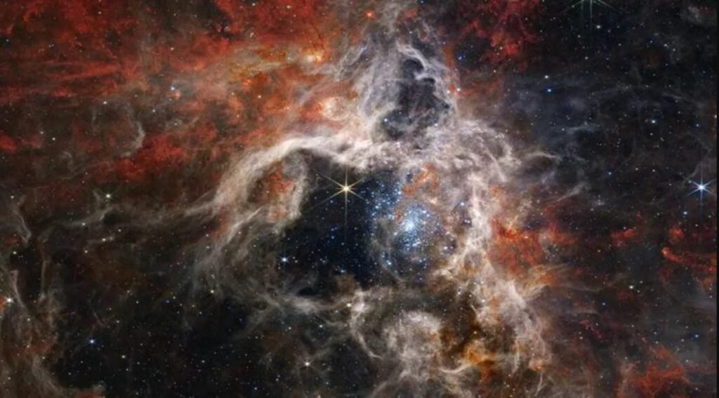 FOTO// Imagini spectaculoase de la telescopul Webb. Cum se vede Universul în infraroșu 8 FOTO// Imagini spectaculoase de la telescopul Webb. Cum se vede Universul în infraroșu