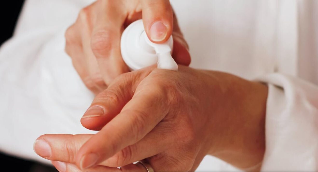 Ai pielea uscată iarna? 5 trucuri simple prin care să îți hidratezi tenul 4 screenshot 2 8