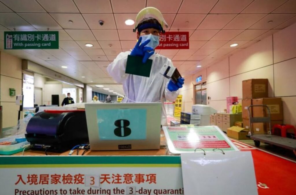China își redeschide frontierele, renunțând complet la politica zero-COVID 1 China își redeschide frontierele, renunțând complet la politica zero-COVID