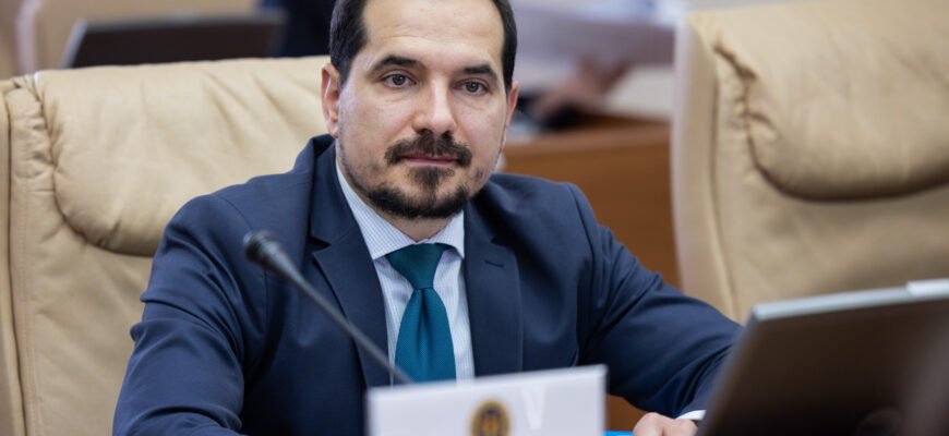 Au fost aprobate standarde de calitate pentru funcționarea centrelor de zi destinate copiilor cu vârsta de la patru luni la trei ani