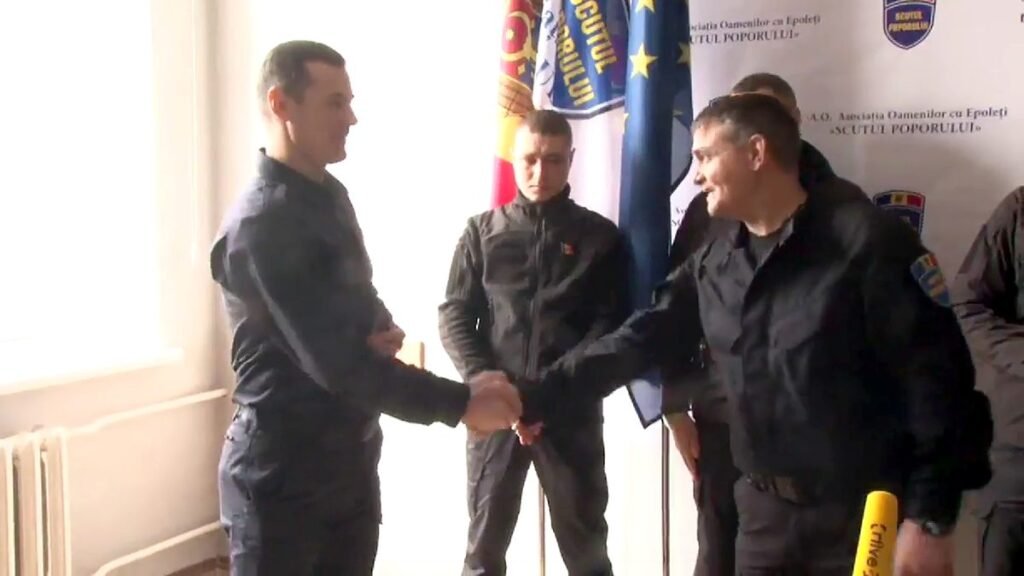 VIDEO// Asociația Obștească ”Scutul Poporului” a organizat o conferință de presă. Cine sunt membrii organizației și care este scopul acesteia
