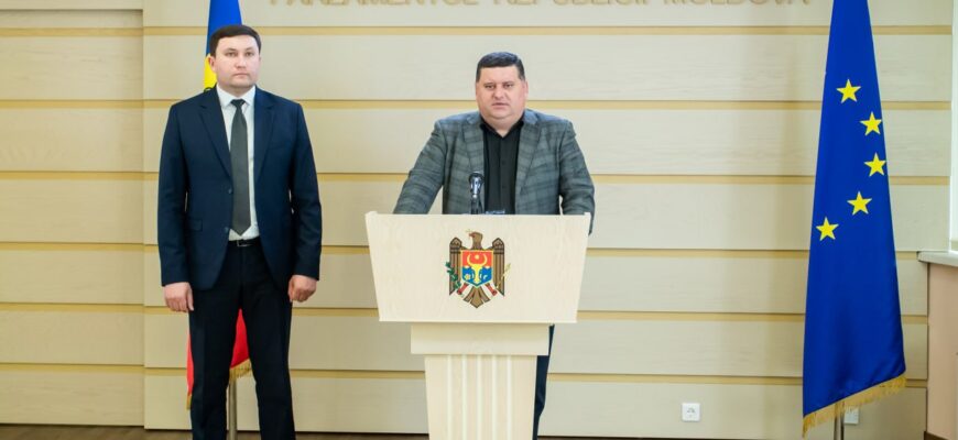 photo 5474643539624313489 y