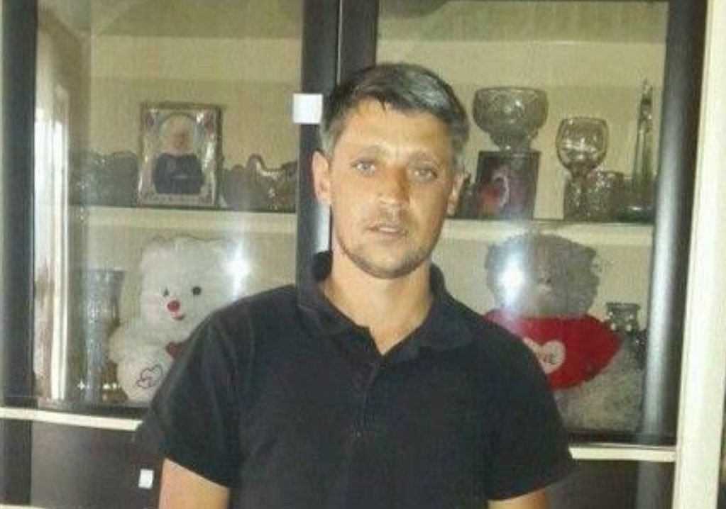 Părinții unui bărbat de 42 de ani din Rîșcani își caută cu disperare fiul. Sună la Poliție, dacă îl recunoști