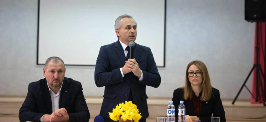 Mai multe licee și gimnazii din Orhei vor beneficia de proiecte de infrastructură și vor fi dotate cu tehnică de calcul și utilaje pentru laboratoare 1 12 11