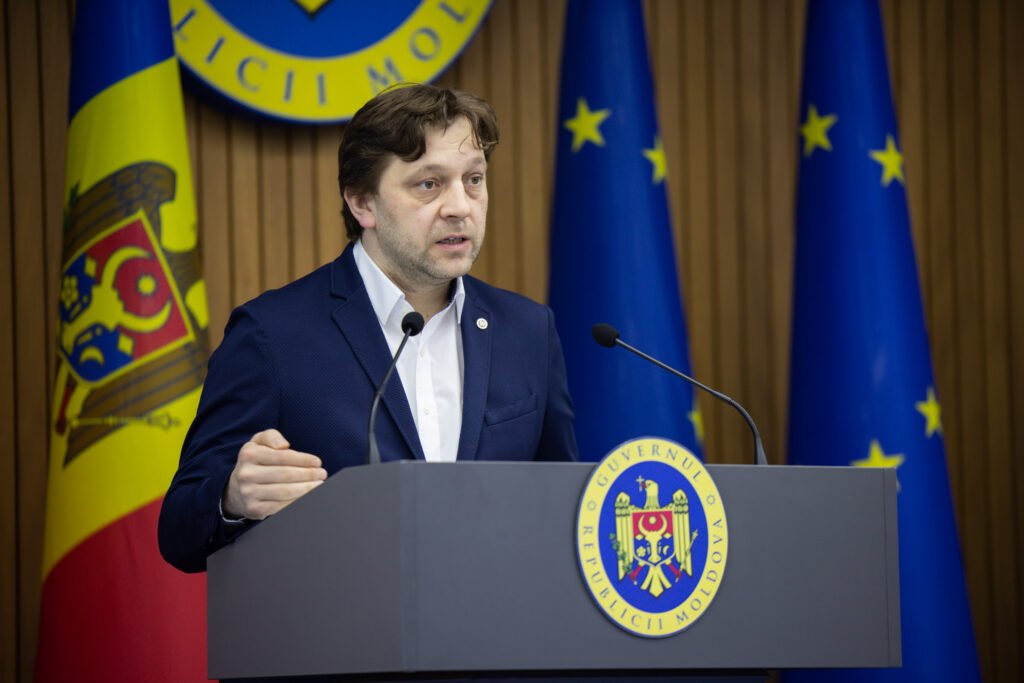 Cabinetul de miniștri a aprobat noul regulament privind activitatea prestatorilor de servicii calificați. Ar putea fi lansat serviciul ”MobiSign” 1 Cabinetul de miniștri a aprobat noul regulament privind activitatea prestatorilor de servicii calificați. Ar putea fi lansat serviciul ”MobiSign”
