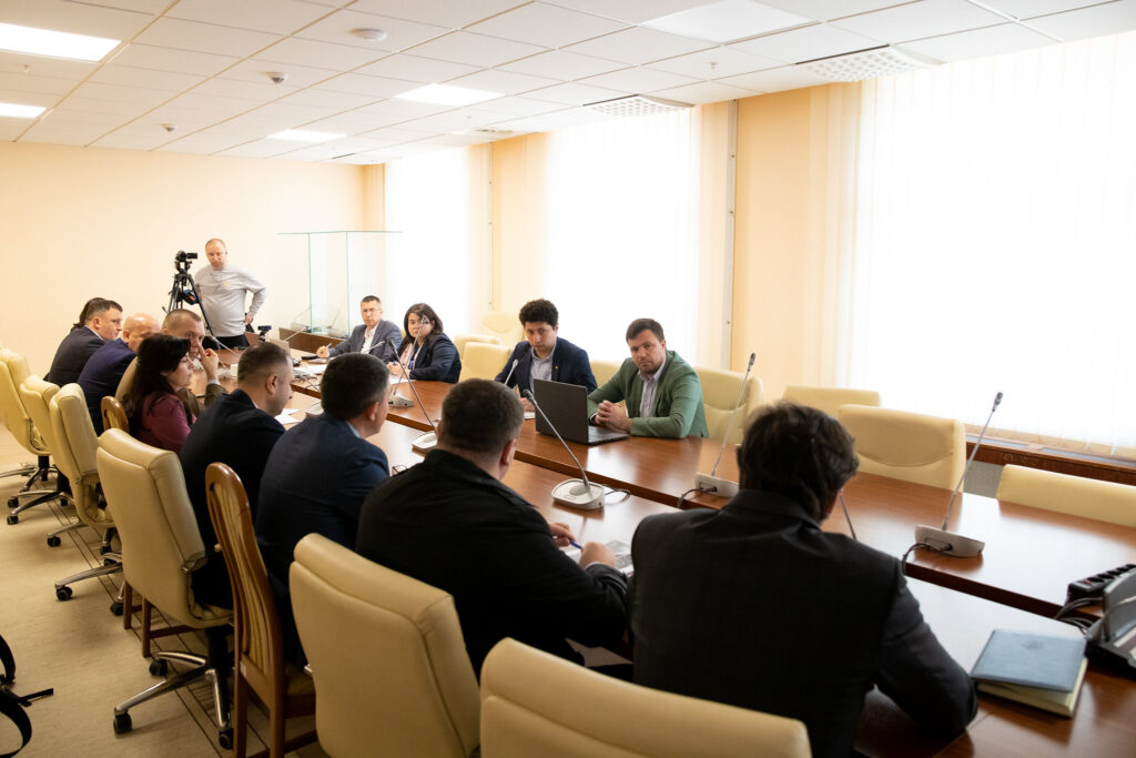 52844915225 2234e9738a k