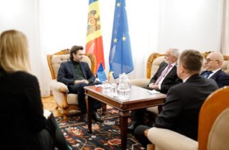 Vicepremierul Nicu Popescu a avut o întrevedere cu Petr Mareš, directorul executiv al Fondului Internațional Visegrád