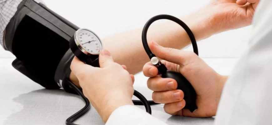 legatura dintre tensiunea arteriala si vedere