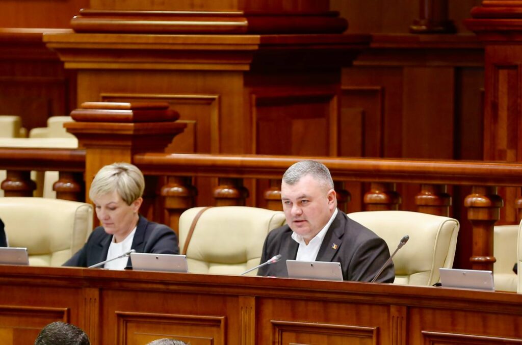 Fracțiunea BCS a solicitat audierea ministrului infrastructurii și dezvoltării regionale în plenul Parlamentului. Mărul discordiei - Proiectul ”Satul European” 1 novak