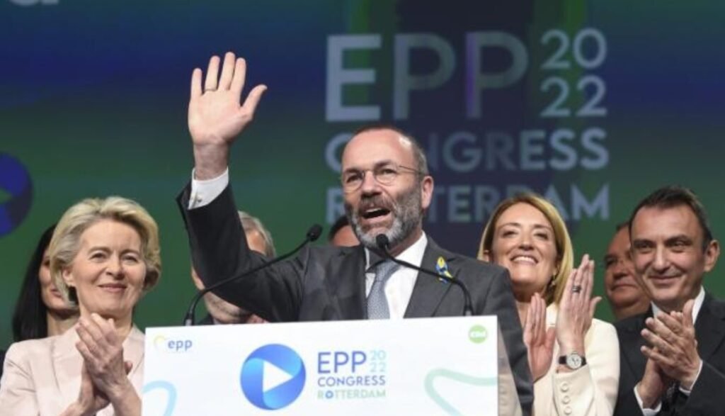 Şeful campaniei electorale PPE pentru alegerile europarlamentare va fi anchetat. Este implicat într-un scandal de corupție