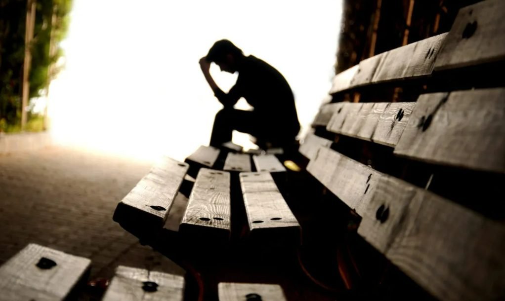Stresul şi emoţiile negative pot dezvolta, uneori, anumite afecţiuni. Cum să vă îmbunătăţiţi sănătatea emoţională